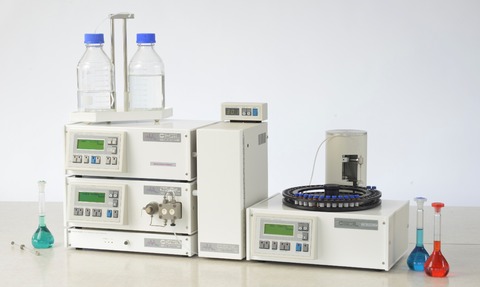The Adept HPLC System from Cecil Instruments