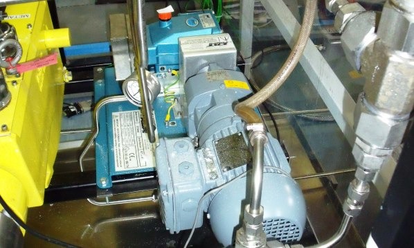 High-pressure triplex plunger pumps