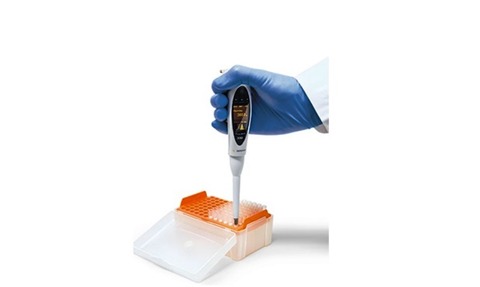 the Picus NxT electronic pipette