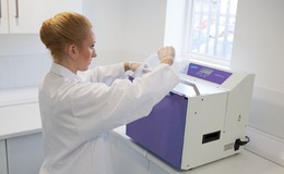 The Stomacher 4500 has been specifically designed for large volume food safety testing